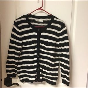 Old Navy Black and White 4 Pocket Sweater NWOT